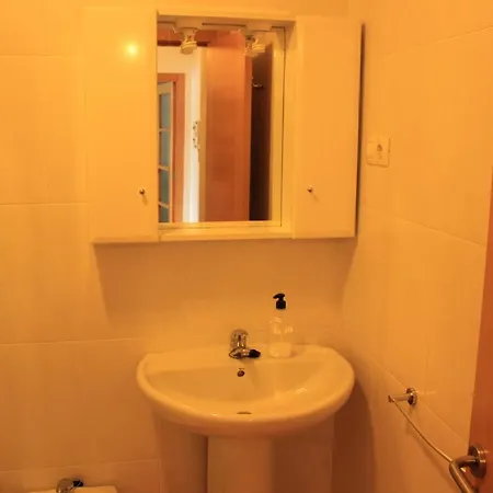 Playa De Quenxe アパート