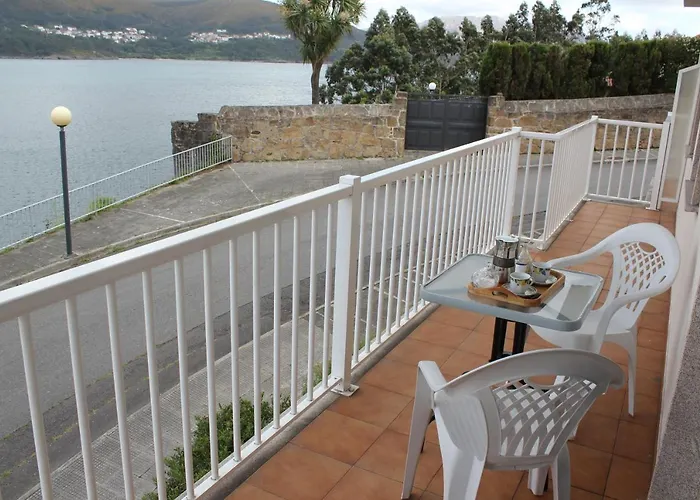 Playa De Quenxe Corcubión